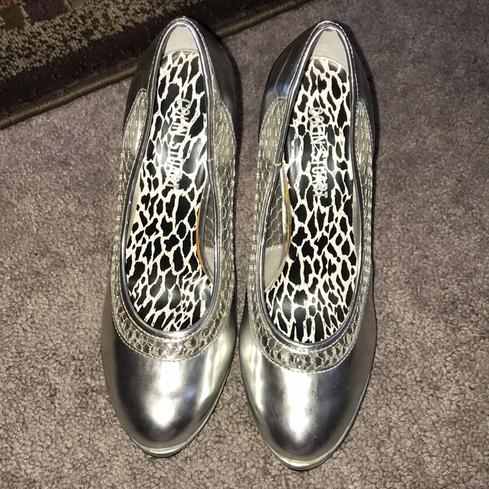 Colin Stuart pumps!
